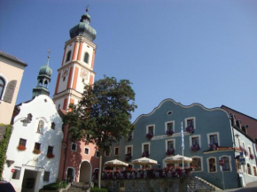  Hotel Lobmeyer  Родинг